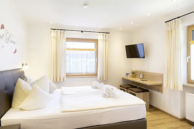 Standard-Doppelzimmer im Erdgeschoss – Hotel Bergidyll Pfronten